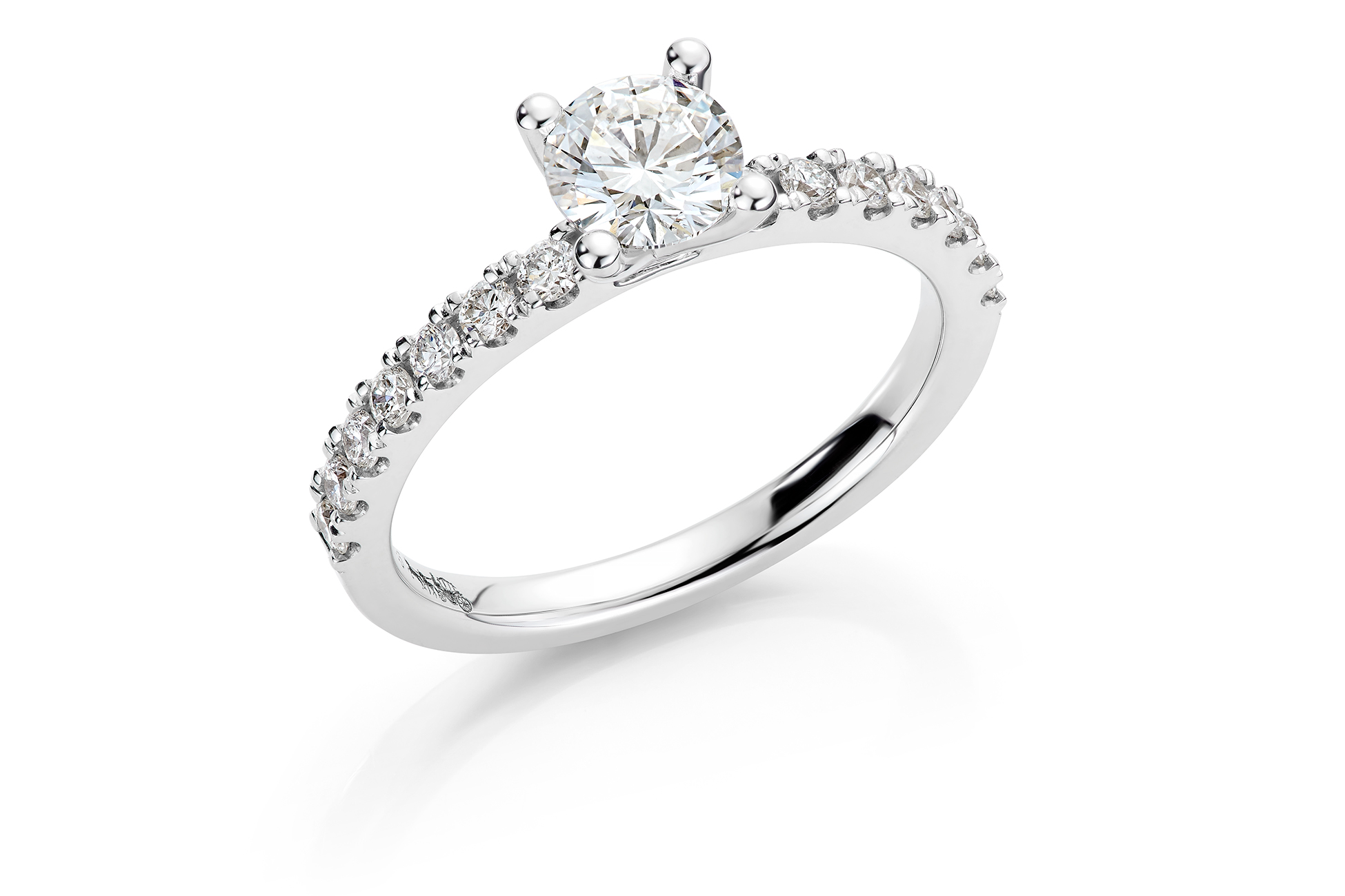 Haakonsen Aida ring i hvitt gull med diamanter 1.06 ct.