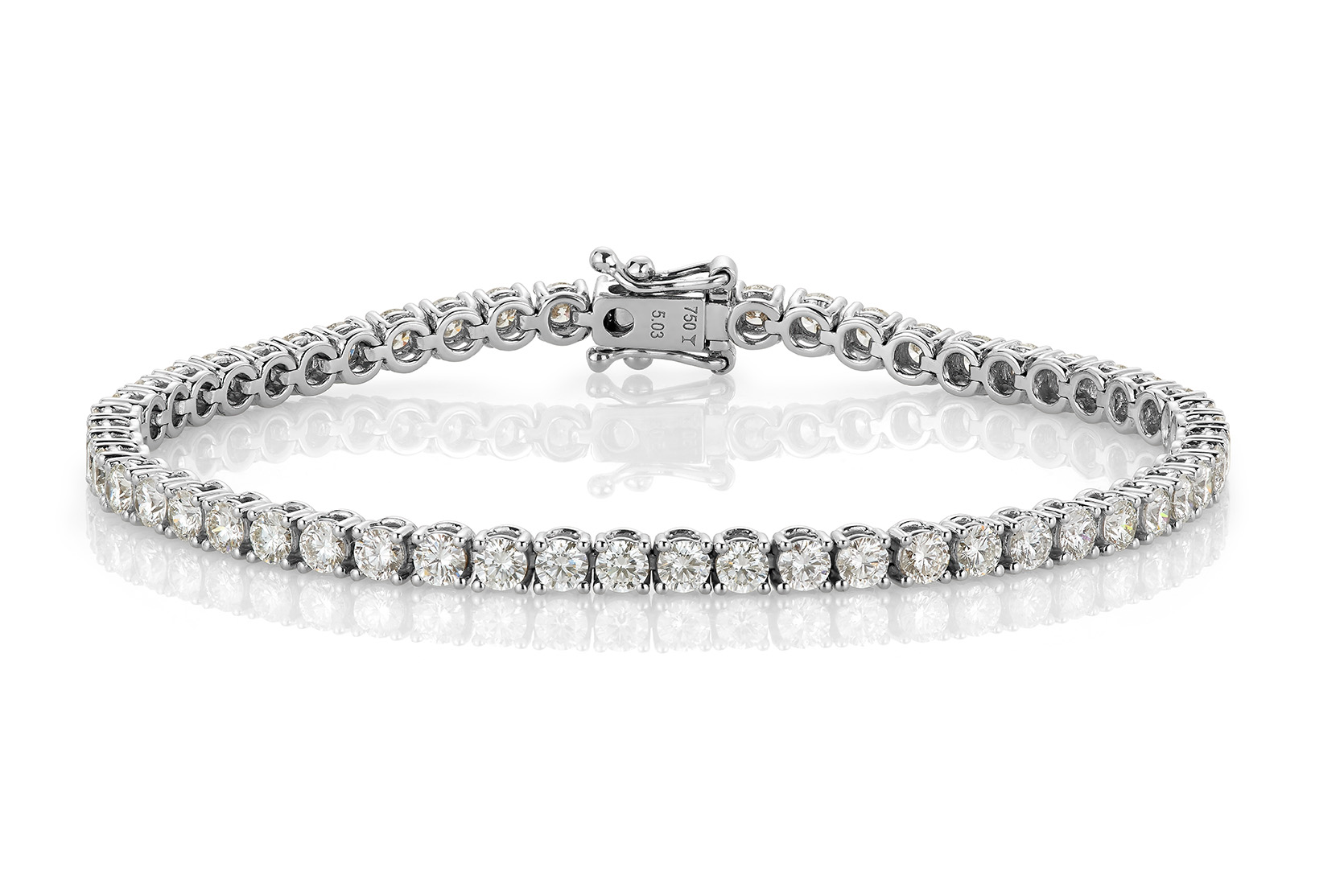 Haakonsen diamantarmbånd i hvitt gull 5.3 ct.