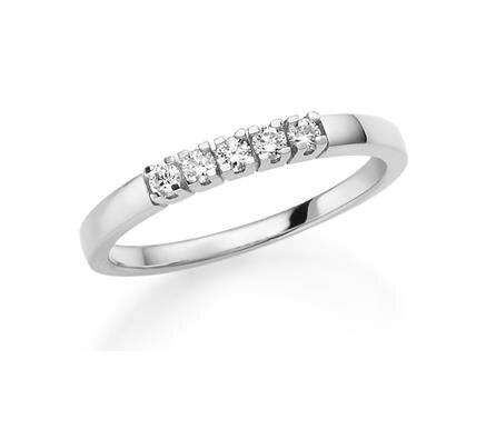 Haakonsen Elsa alliansering i hvitt gull med diamanter 0.15 ct.