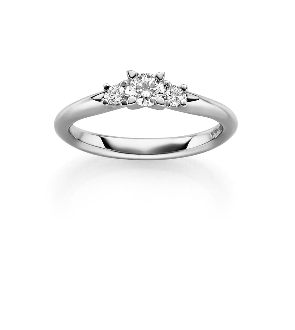 Haakonsen  ring i hvitt gull med diamanter 0.24 ct.