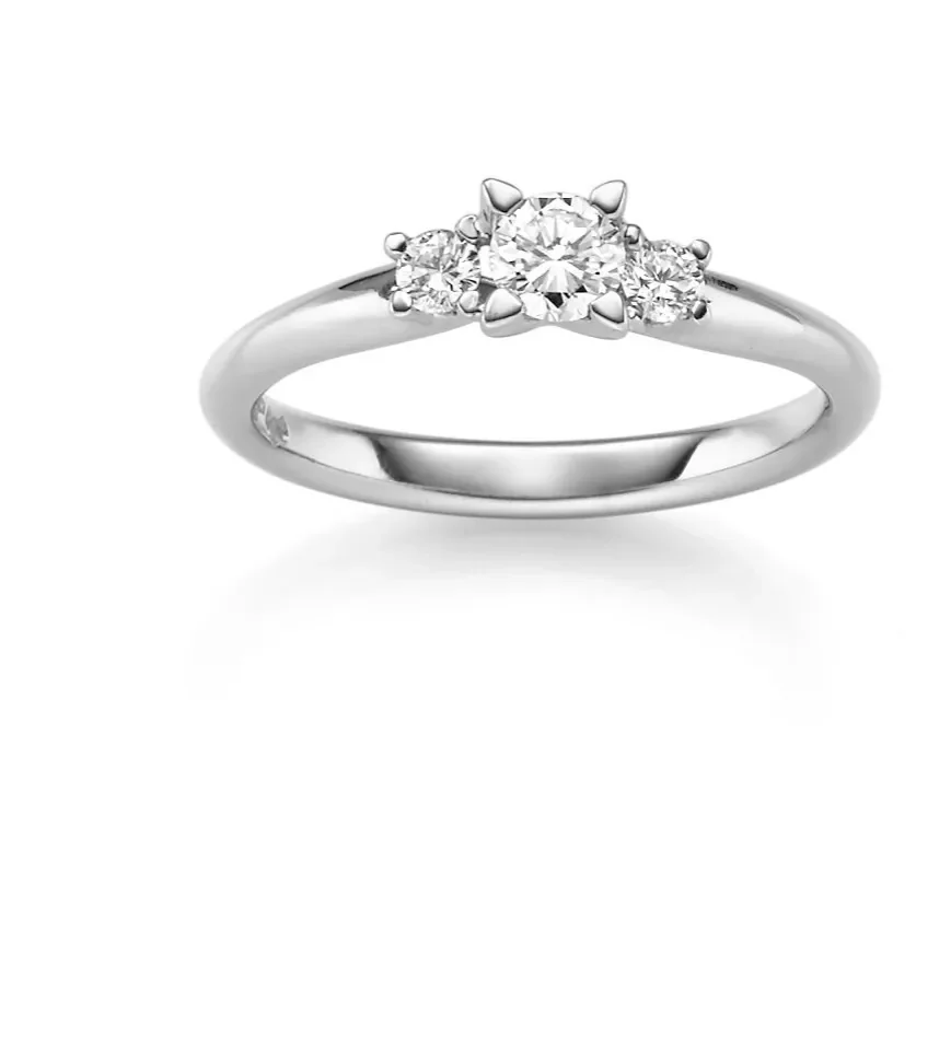 Haakonsen ring i hvitt gull med diamanter 0.51 ct.